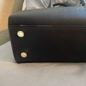 MICHAEL Kors tote bag, perfect conditions, just a small detail on the base.